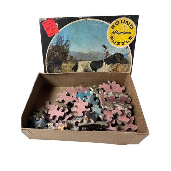 Vintage round miniature puzzle ”ready to flush” dog jigsaw puzzle - Picture 2 of 6